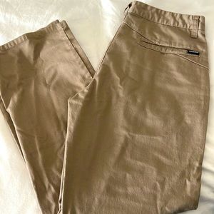 Volcom boys fricken regular fit size 28. Washed but never worn